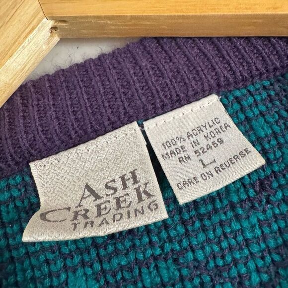 Ash Creek Trading Men’s Colorful Sweater Size Large  100% Acrylic Round Neck - Picture 6 of 9